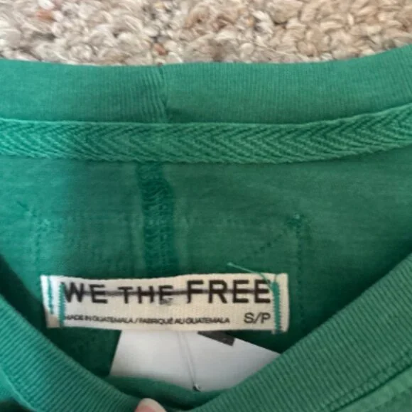 WE THE FREE PEOPLE THE PERFECT OVERSIZED TEE TOP TACKLE GREEN NEW S/M - Picture 7 of 9